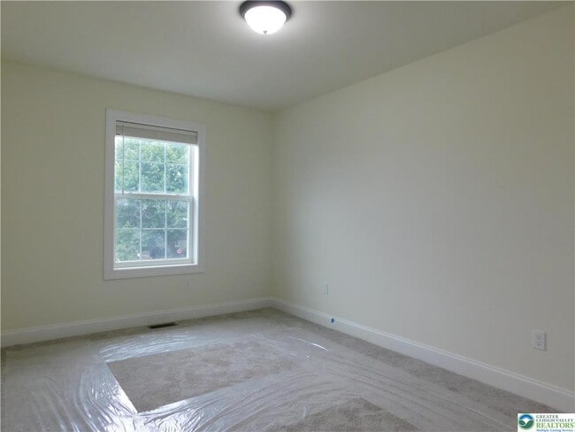 Building Photo - 1549 Burkhardt St