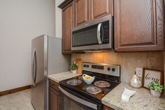 Building Photo - 29529 Turnbury Village Dr