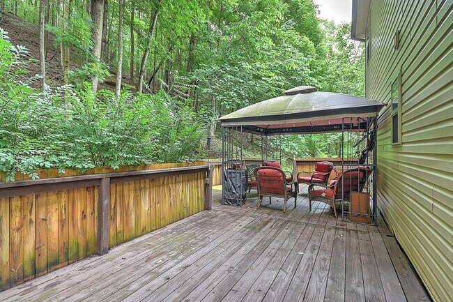 Building Photo - 4406 Willmary Dr