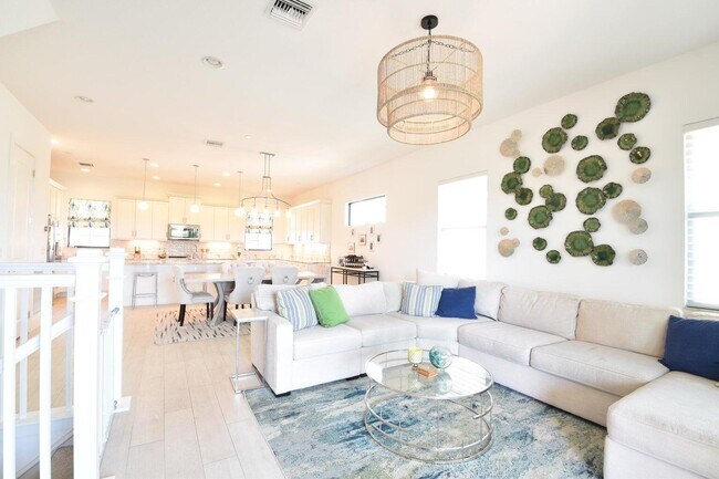 Building Photo - 12925 Alton Rd