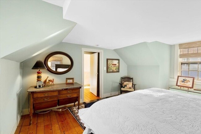 Building Photo - 3436 Main St