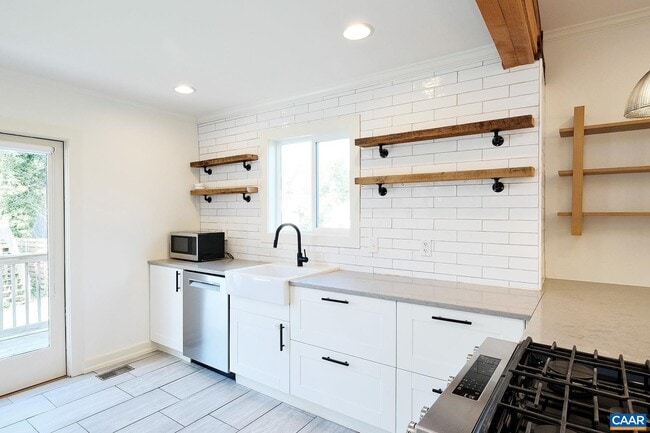 Building Photo - 706 Bolling Ave