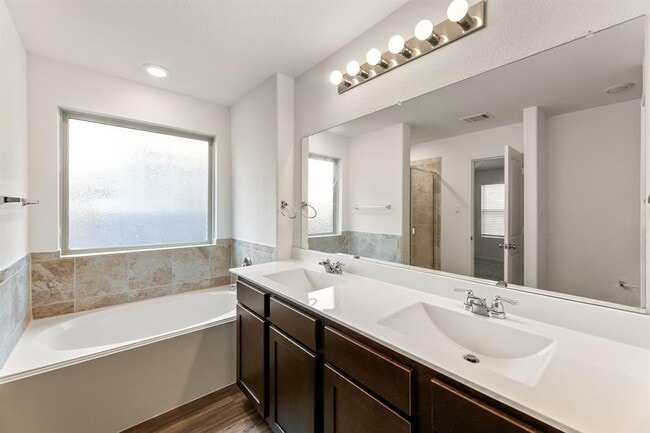 Building Photo - 6526 Teramo Ter