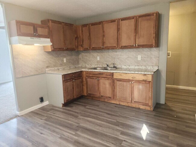 Building Photo - Charming 4-Bedroom Gem in Cahokia Heights!