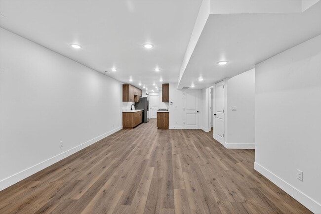 Building Photo - JR199L