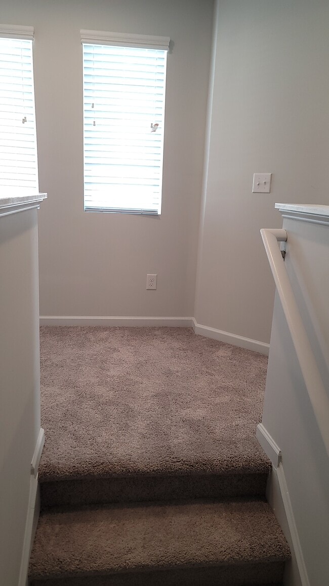 Building Photo - 108 Founders Dr