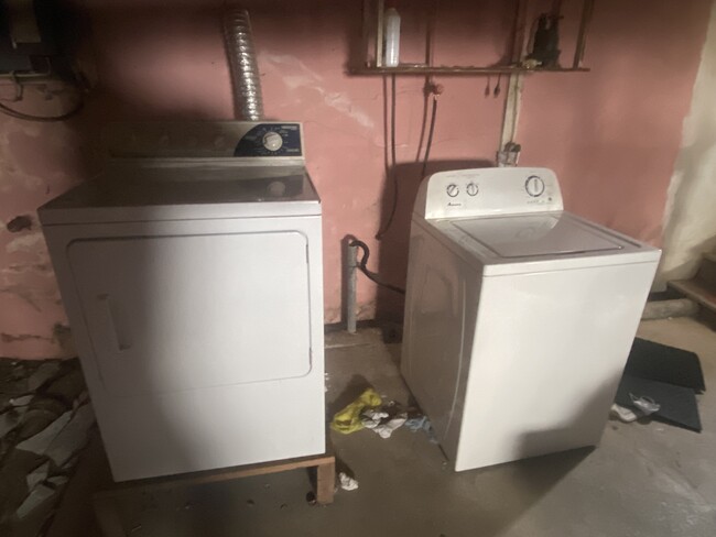 Laundry - 100 Allen St