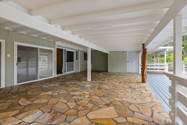 Building Photo - 1007 Maunawili Rd