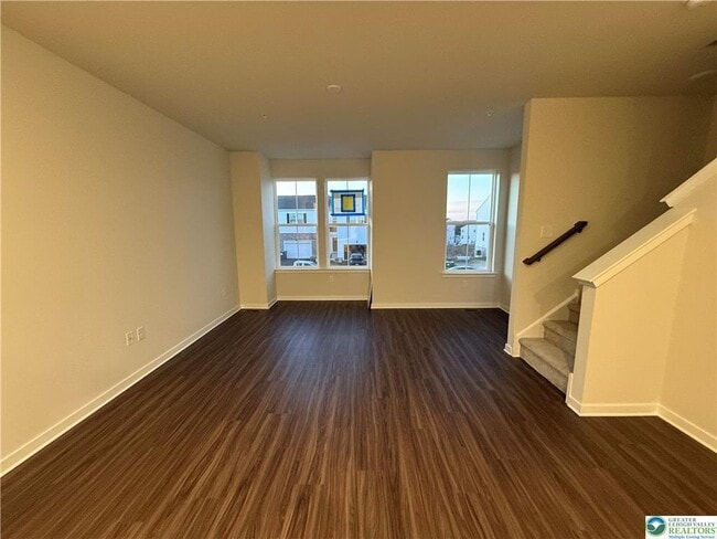 Building Photo - 7676 Clayton Ave