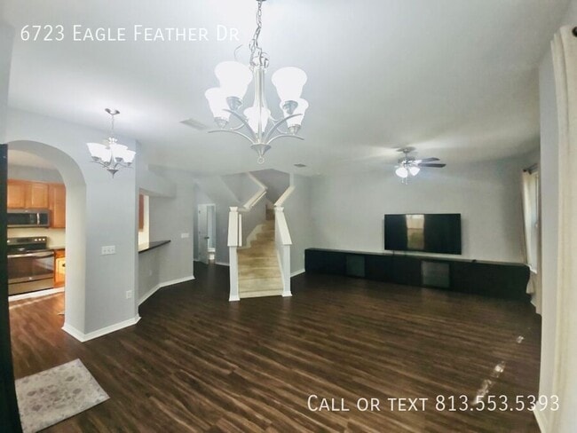 Building Photo - 6723 Eagle Feather Dr