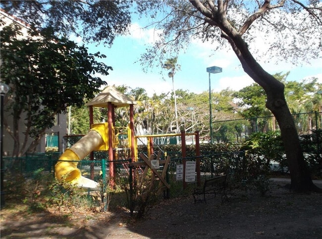 Building Photo - 1845 Palm Cove Blvd