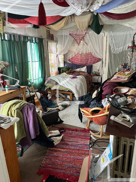 Building Photo - 8 Greylock Rd