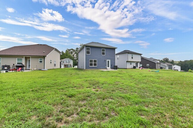 Building Photo - 1196 Cottonwood Dr