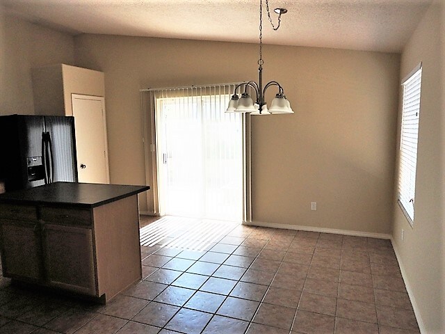 Building Photo - 3798 Cattle Dr NE