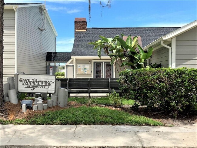 Building Photo - 1400 Gandy Blvd N