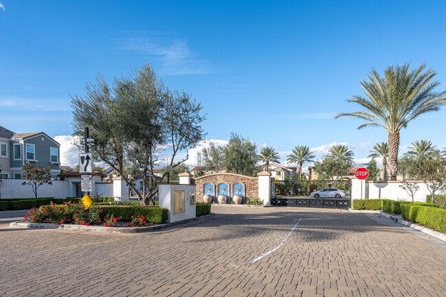 Building Photo - 8635 Festival St