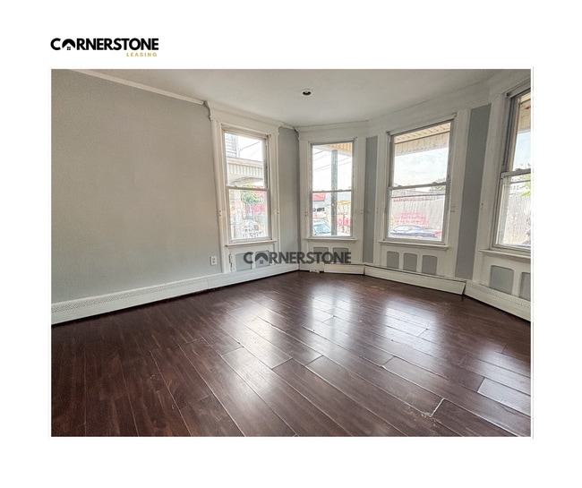 Building Photo - 58 Cypress St