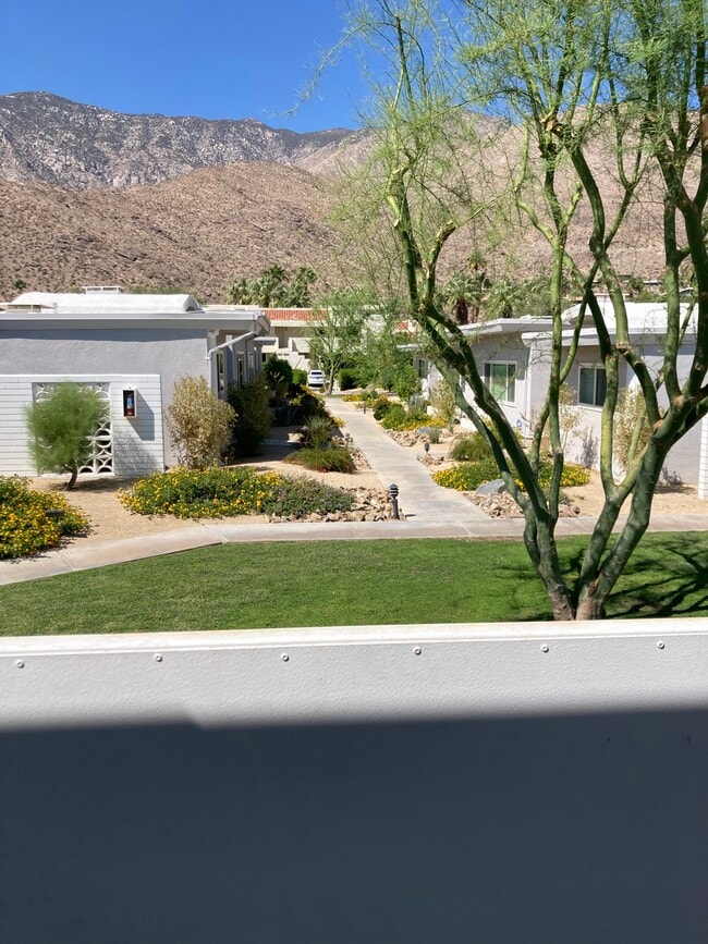 Building Photo - 2522 S Sierra Madre