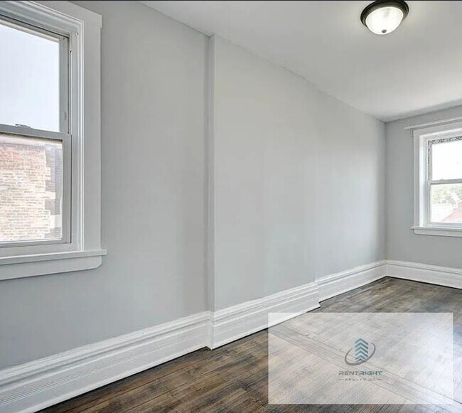 Building Photo - 2 bedroom in Chicago IL 60616
