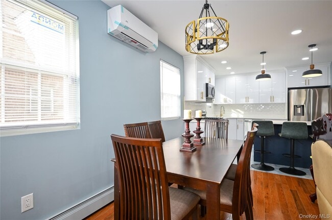 Building Photo - 198-19 118th Ave