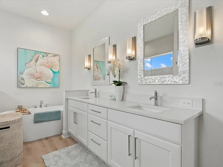 Building Photo - 271 Monet Trl