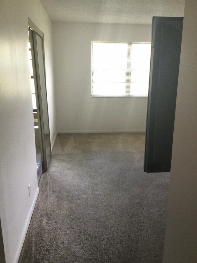 Building Photo - 9233 SW 8th St