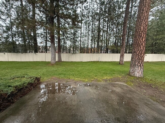 Building Photo - Stunning 3 Bed, 2 Bath Home near Riverside State Park! *SPECIAL: $1,000 OFF!*