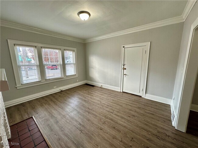 Building Photo - 1673 Cordova Ave