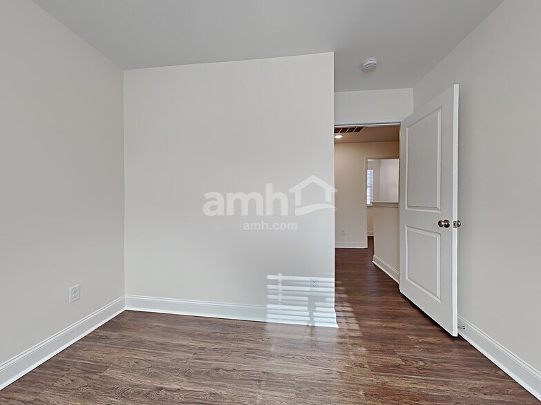 Building Photo - 315 West St