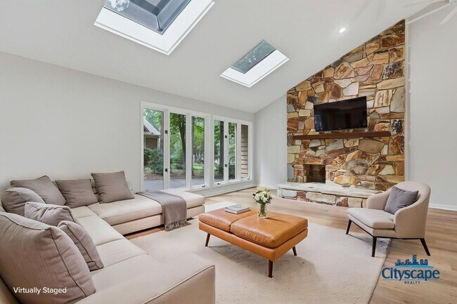 Building Photo - Swanky Brandermill Contemporary Home available NOW