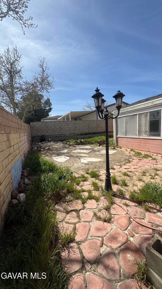 Building Photo - 1858 Park Cir Dr