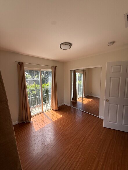 Building Photo - 2446 S Centinela Ave