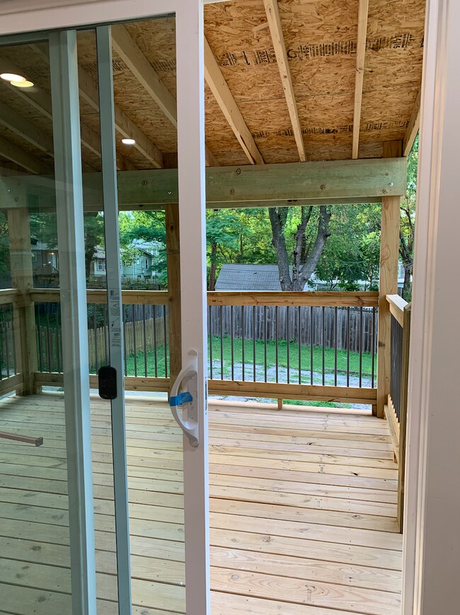 Building Photo - 14 E 73rd St