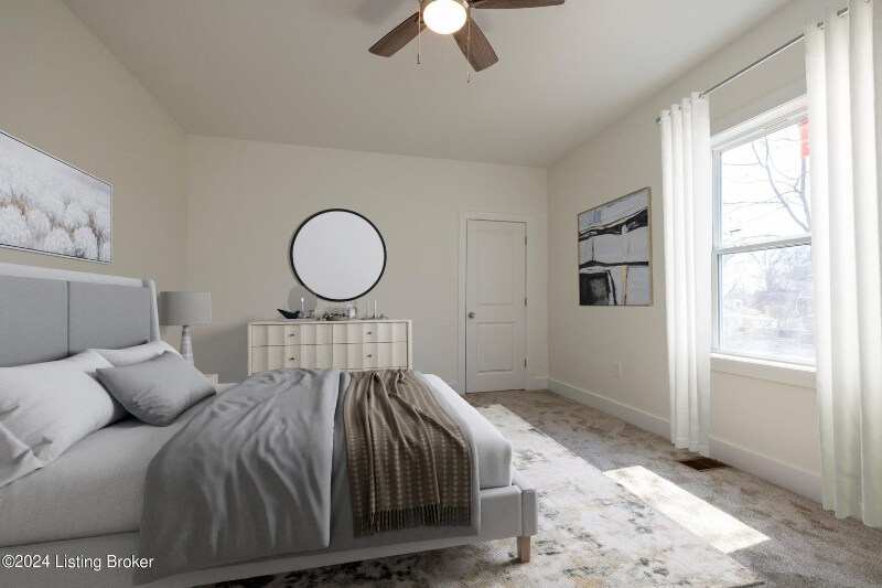 Building Photo - 426 E Oak St