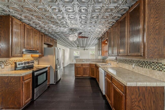 Building Photo - 1116 Kettler St