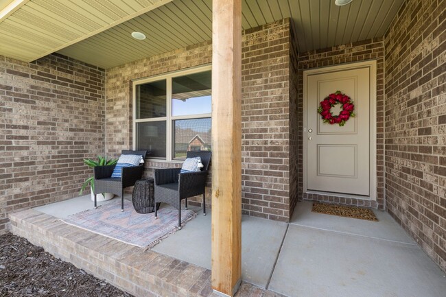 Building Photo - Beautiful 4 Bedroom Rental in Nixa with a ...