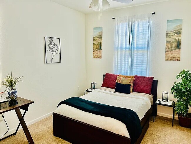 Building Photo - 18076 Calaveras Dr