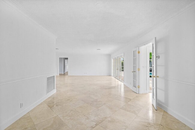 Building Photo - 1349 Mulberry Way