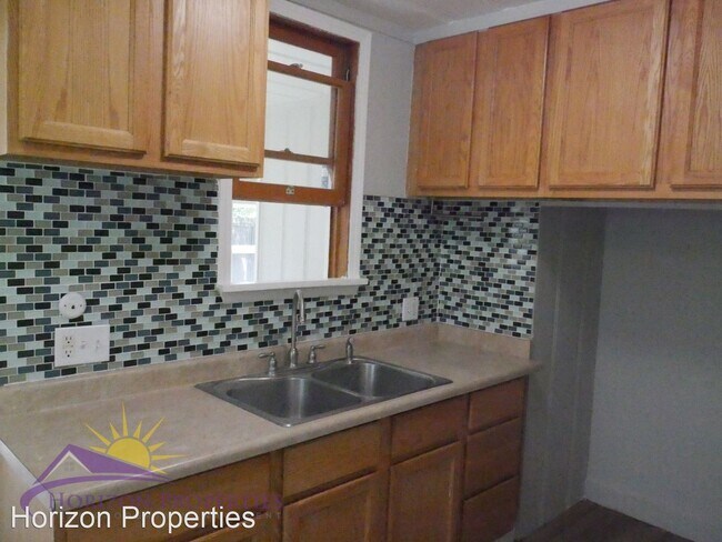 Building Photo - 2 br, 1 bath House - 3269 Belden St