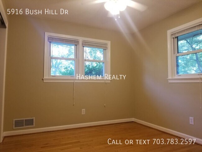 Building Photo - 5916 Bush Hill Dr