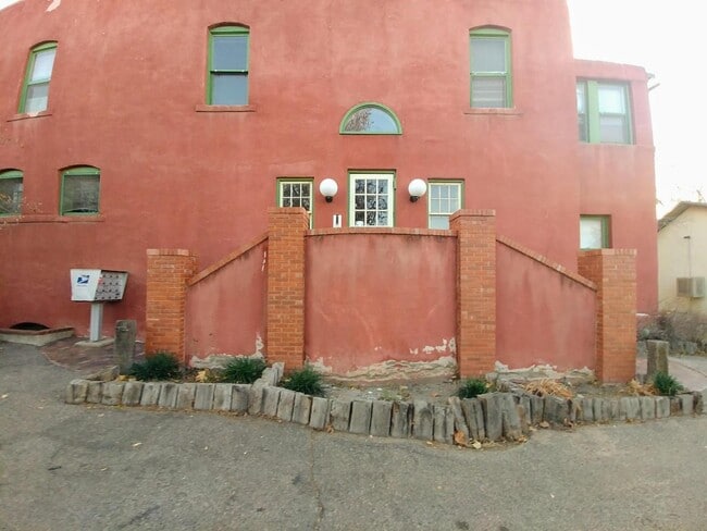 Building Photo - 421 Broadway Blvd SE