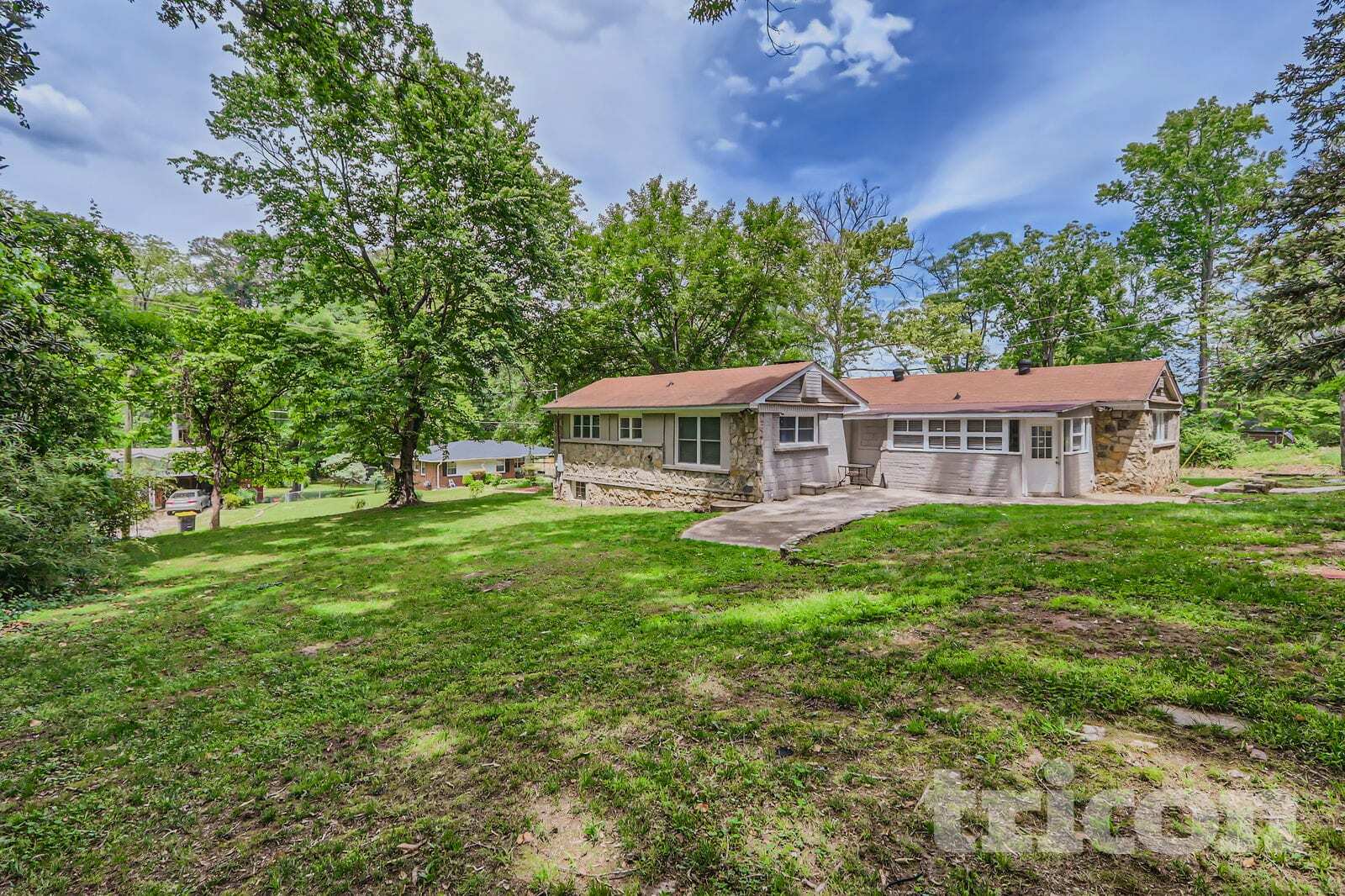 Building Photo - 141 Fairview Dr