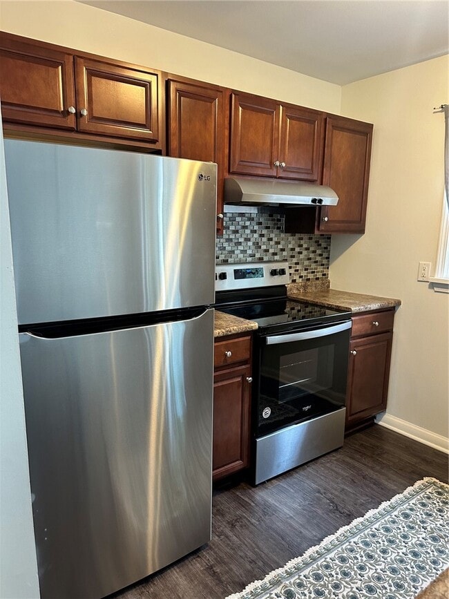 Building Photo - 6437 Sterling Cir