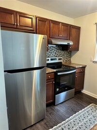 Building Photo - 6437 Sterling Cir