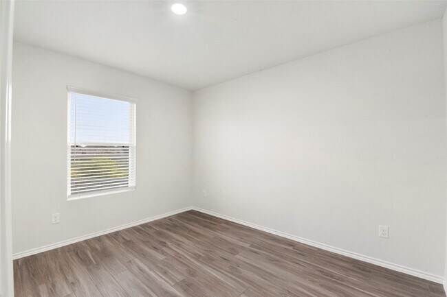 Building Photo - 17135 Hailey Harbor Dr