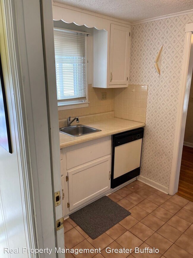 Building Photo - 2 br, 1 bath House - 28 Matthew Lane