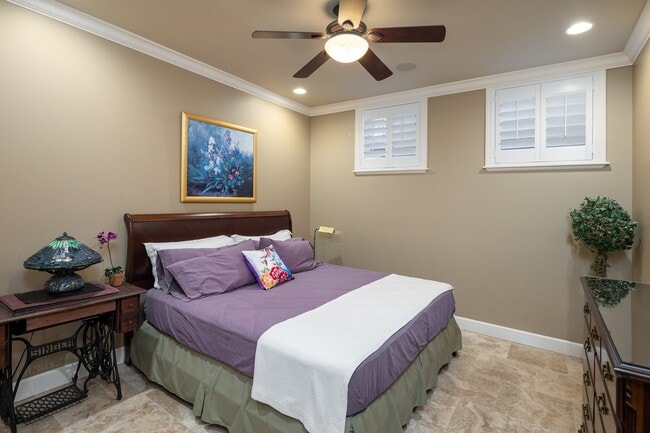 Building Photo - 1170 Kaumailuna Pl