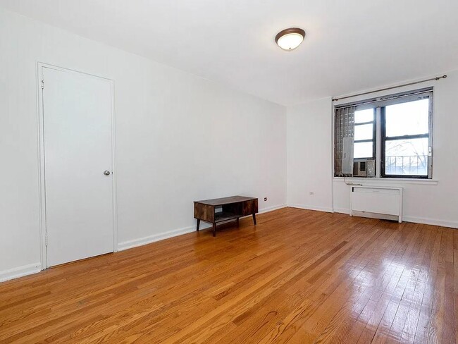 Building Photo - 445 W 240th St