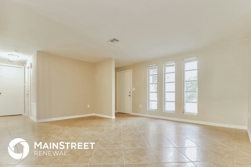 Building Photo - 4153 Woodtrail Blvd