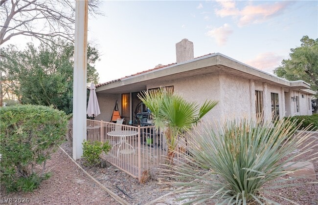 Building Photo - 2451 Domingo St